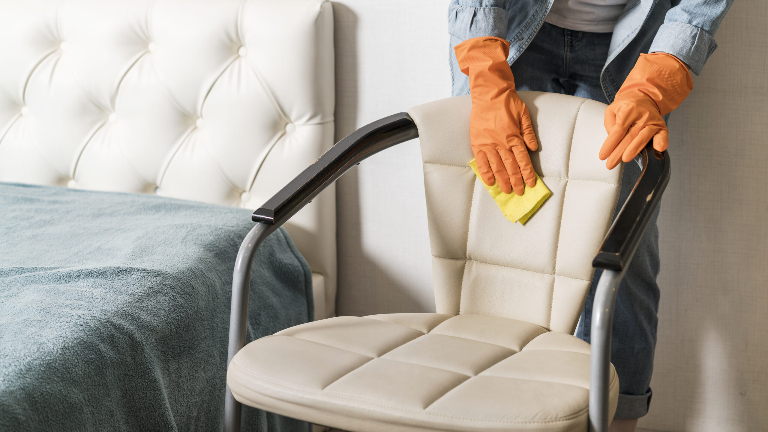 get chair cleaning service in pune